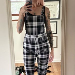 🖤 Plaid overalls 🖤